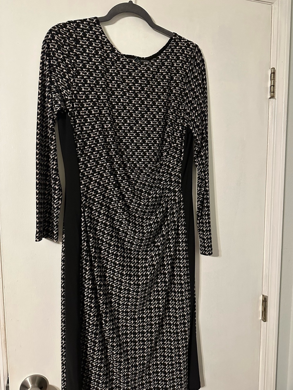Lauren Ralph Lauren Black & White Long Sleeve Sheath Dress